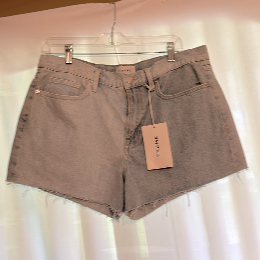 Ladies size 32 FRAME LE Brigette 5 pocket shorts light blue and medium blue